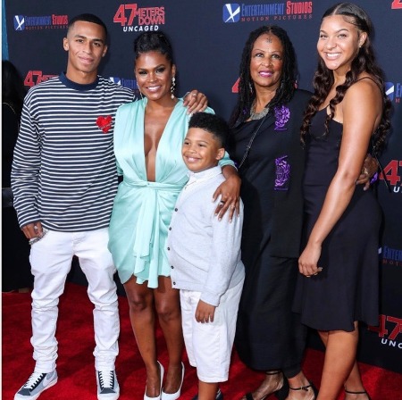 Massai Zhivago Dorsey II at the premiere of 47 Meters Down with his family. 